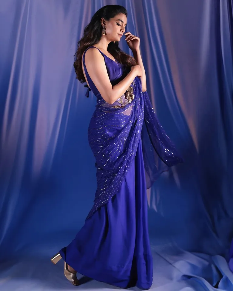 Keerthy Suresh Blue Saree 
