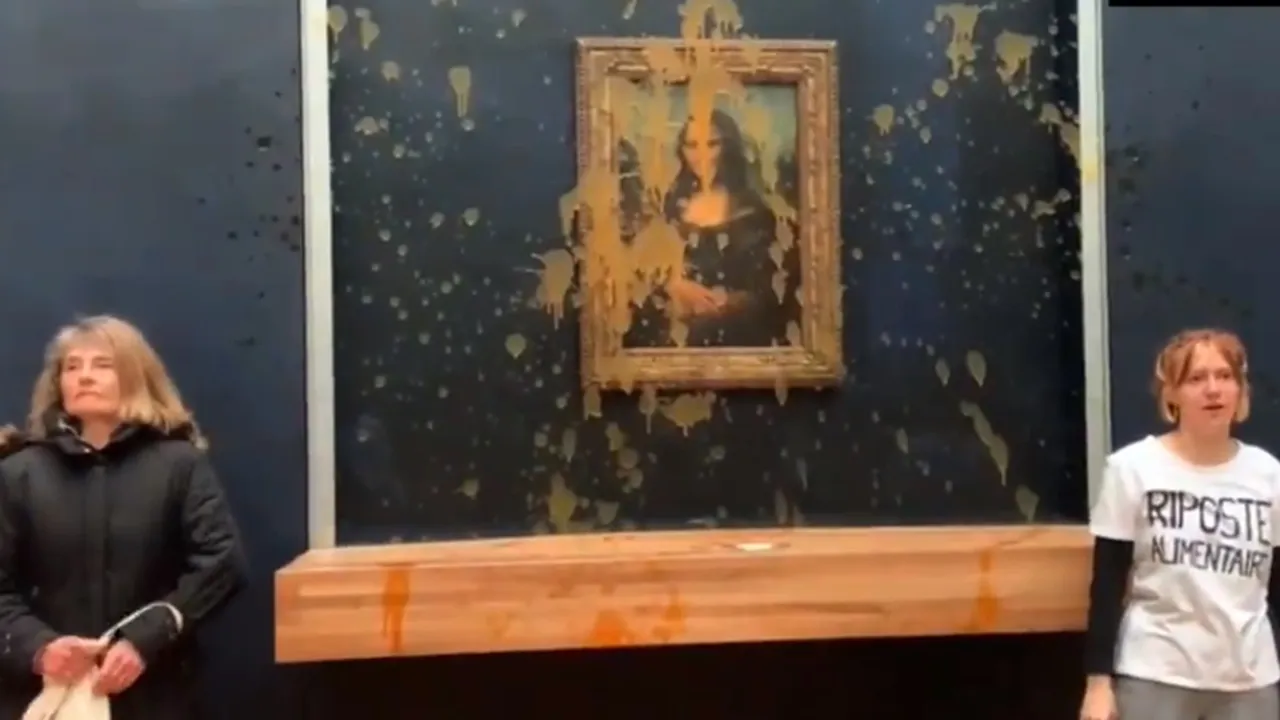 Monalisa painting | attacked