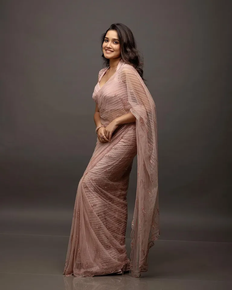 Anikha Surendran Saree Photos