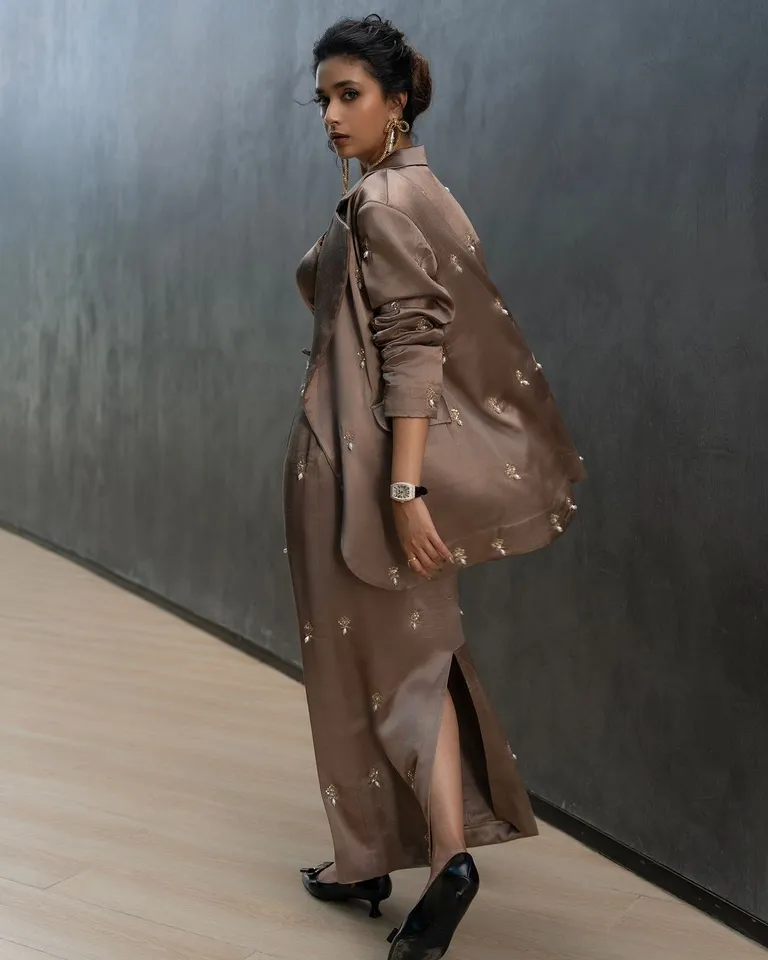 Keerthy Suresh Outfit 