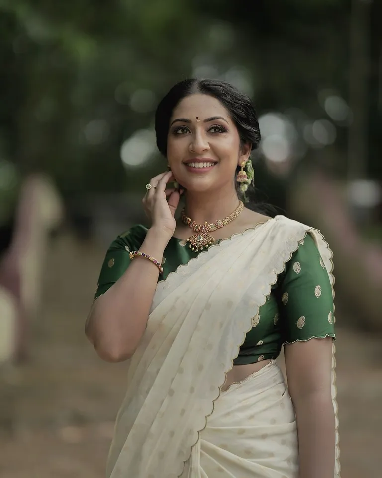 Navya Nair Onam Album Photoshoot 