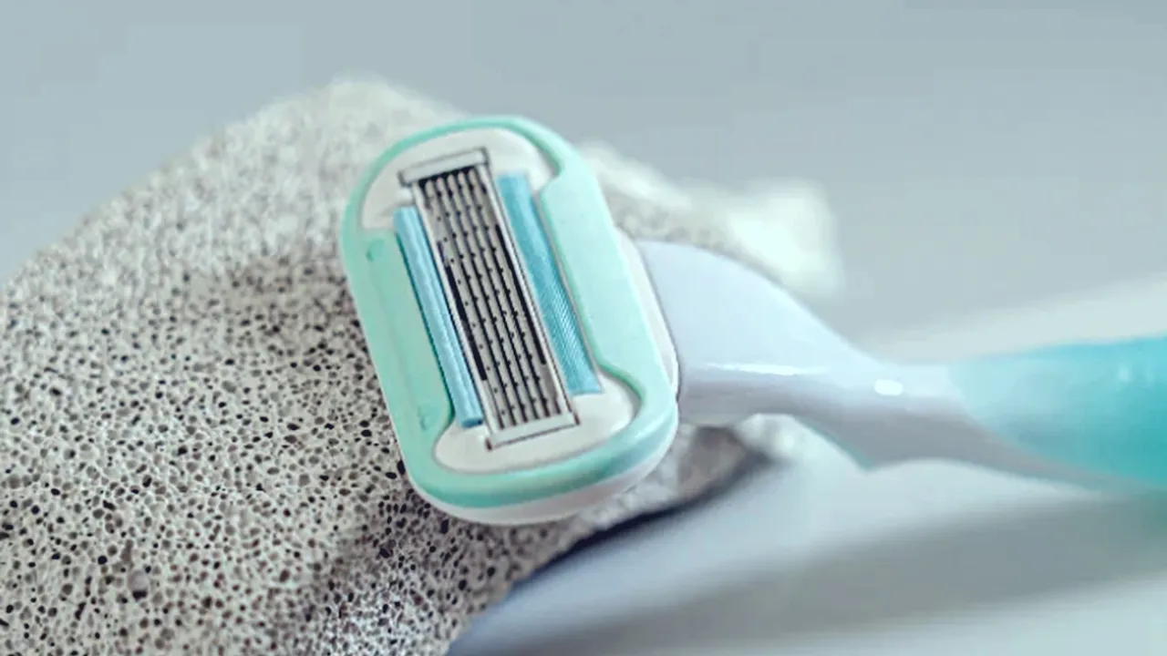 face razor | Screen grab edited