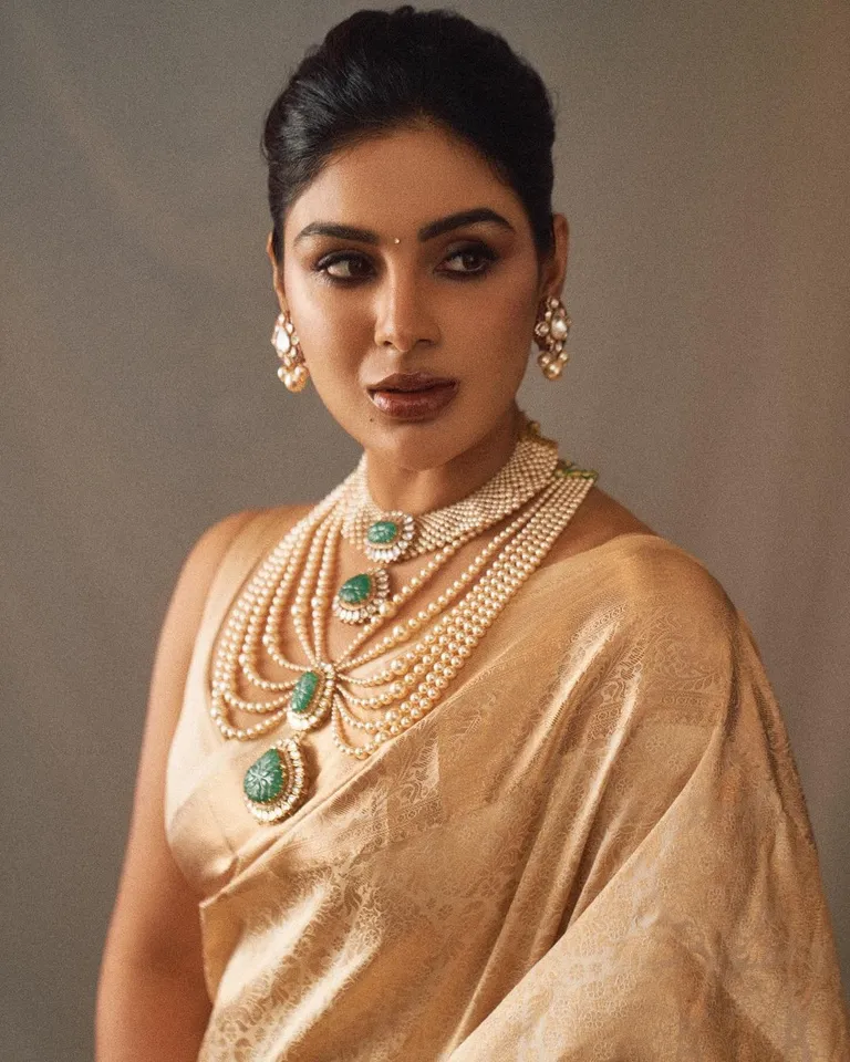 actress