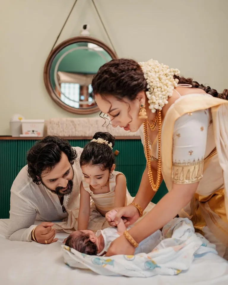 Pearle Maaney Nitara