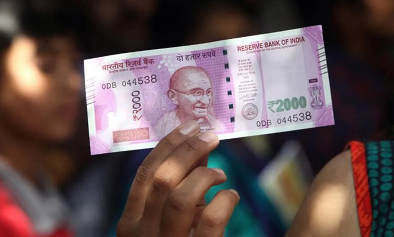 rs 2000 currency notes, രണ്ടായിരം രൂപ നോട്ട്, rs 2000 currency notes, അഞ്ഞൂറ് രൂപ നോട്ട്, reserve bank of india, റിസർവ് ബാങ്ക് ഓഫ് ഇന്ത്യ, rbi, ആര്‍ബിഐ, no rs 2000 notes printed in fy20, കഴിഞ്ഞ സാമ്പത്തിക വര്‍ഷം രണ്ടായിരത്തിന്റെ നോട്ട് അച്ചടിച്ചില്ല, Rs 500 in circulation increases, 500 രൂപയുടെ പ്രചാരം വര്‍ധിച്ചു, total numbers of rs 2000, രണ്ടായിരം രൂപ നോട്ടുകളുടെ മൊത്തം എണ്ണം, total numbers of rs 500, 500 രൂപ നോട്ടുകളുടെ മൊത്തം എണ്ണം, total value of rs 2000, രണ്ടായിരം രൂപ നോട്ടുകളുടെ മൊത്തം  മൂല്യം, total value of rs 500, 500 രൂപ നോട്ടുകളുടെ മൊത്തംമൂല്യം, indian express malayalam, ഇന്ത്യൻ എക്‌സ്‌പ്രസ് മലയാളം, ie malayalam, ഐഇ മലയാളം
