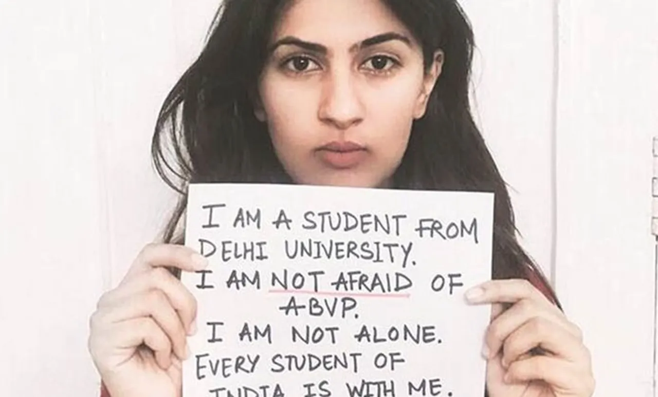 ഗുർമേഹർ കൗർ എബിവിപിയ്‌ക്ക് എതിരായ സമരത്തിൽ നിന്ന് പിന്മാറി