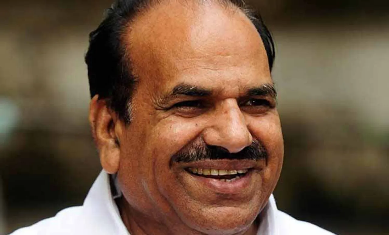 'എകെജി സെന്റര്‍ അടിച്ചു തകര്‍ക്കുമെന്ന് പറഞ്ഞ ആക്രോശ നേതാവിന് ഇതില്‍പ്പരം എന്തുവേണം'; കോടിയേരി