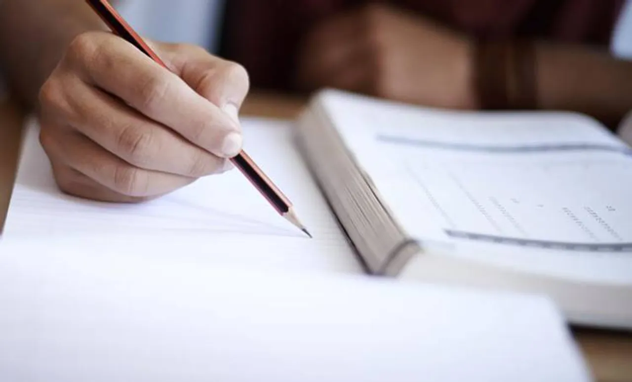 എട്ടു ദിവസത്തിനിടെ ആയിരത്തിലധികം രോഗബാധിതർ; അറിയാം ഇന്നത്തെ കോവിഡ് വാർത്തകൾ