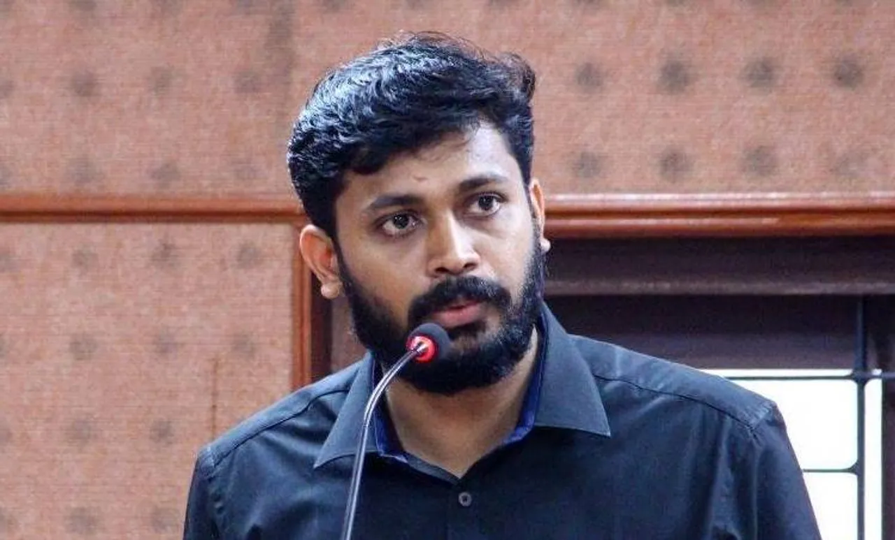 മെഡിക്കൽ പിജി ഫീസ് വർധന പിൻവലിക്കണമെന്ന് ആവശ്യപ്പെട്ട് എസ്എഫ്ഐ നേതാവ് എം.വിജിൻ