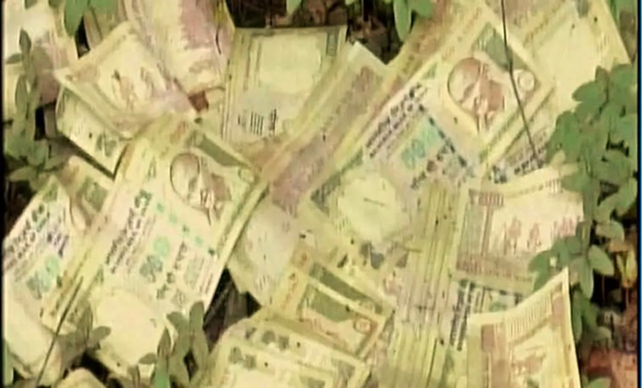 Currency, നോട്ട്, നോട്ട് നിരോധനം, കള്ളപ്പണം, black money, നോട്ട് നിരോധനം കള്ളപ്പണ വേട്ട, പൊലീസ് പിടികൂടിയ നോട്ട്, police scrapped note