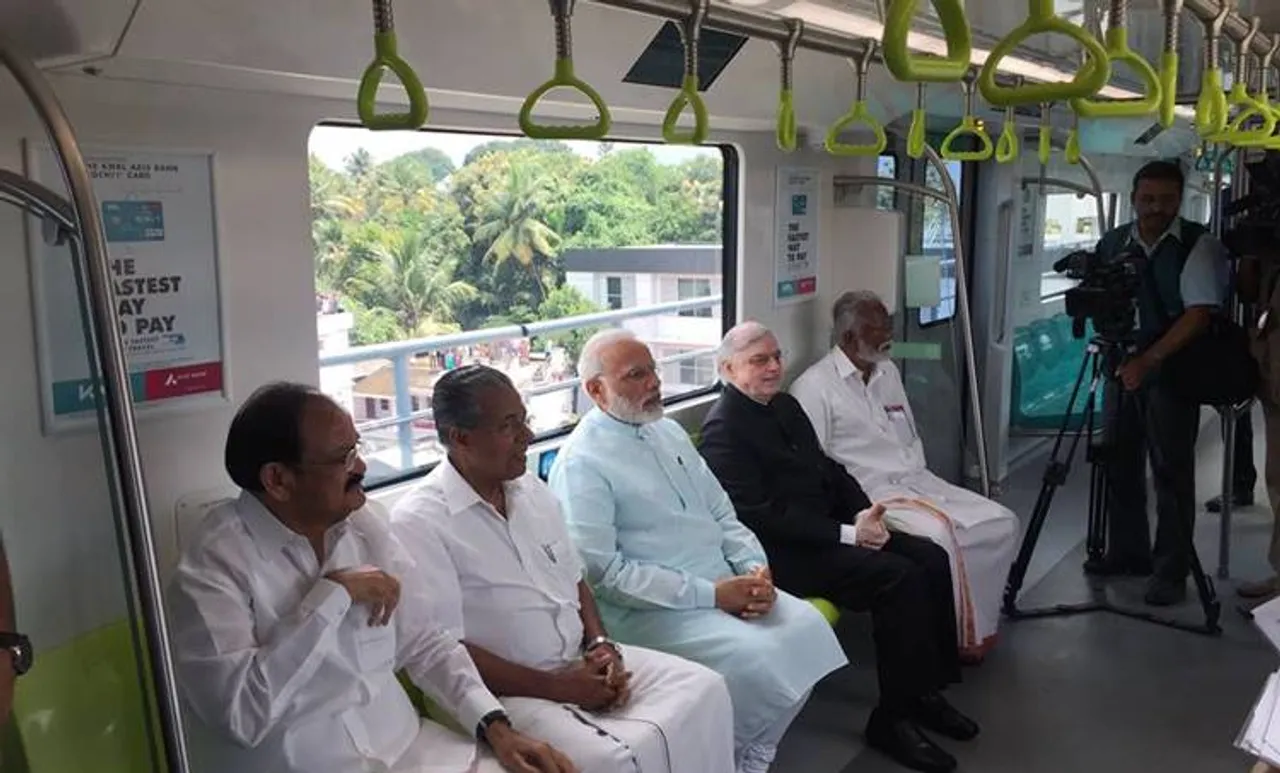 മെട്രോ ഉദ്ഘാടനം; ചടങ്ങില്‍ പങ്കെടുപ്പിക്കാന്‍ കുമ്മനത്തിന് കേന്ദ്രം നല്‍കിയത് 'എംഎൽഎ' പട്ടം