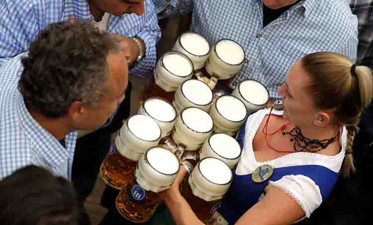 ഒക്ടോബര്‍ഫെസ്റ്റ്; ബിയര്‍ പ്രേമികളുടെ പറുദീസ