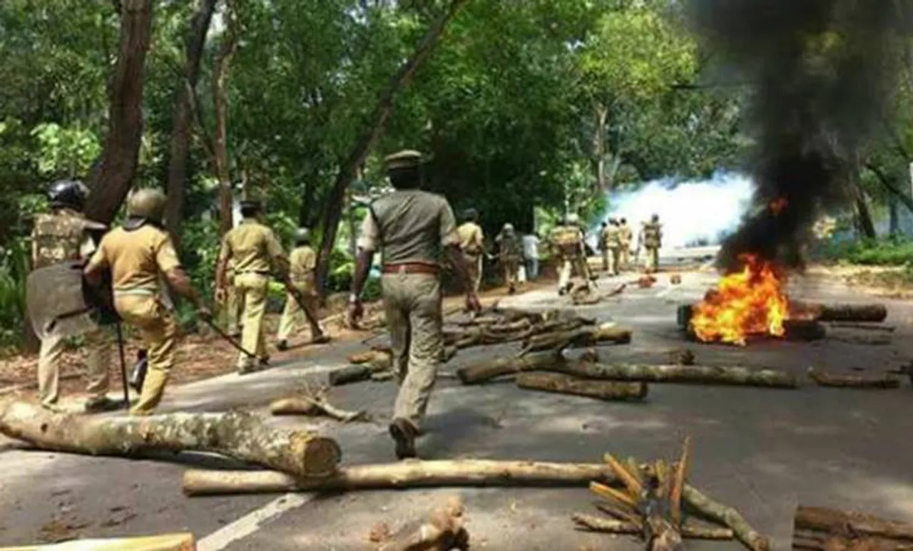 ദേശീയപാത സർവേ: മലപ്പുറം വേങ്ങരയിൽ സമരക്കാരും പൊലീസും തമ്മിൽ തെരുവ് യുദ്ധം