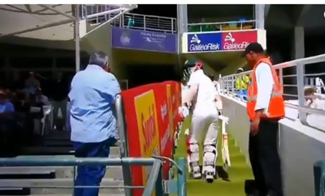 'പോയി തരത്തില്‍ കളിക്കെടാ'; പുറത്തായ വാര്‍ണര്‍ക്ക് ദക്ഷിണാഫ്രിക്കന്‍ ആരാധകന്റെ സെന്റ് ഓഫ്, വീഡിയോ