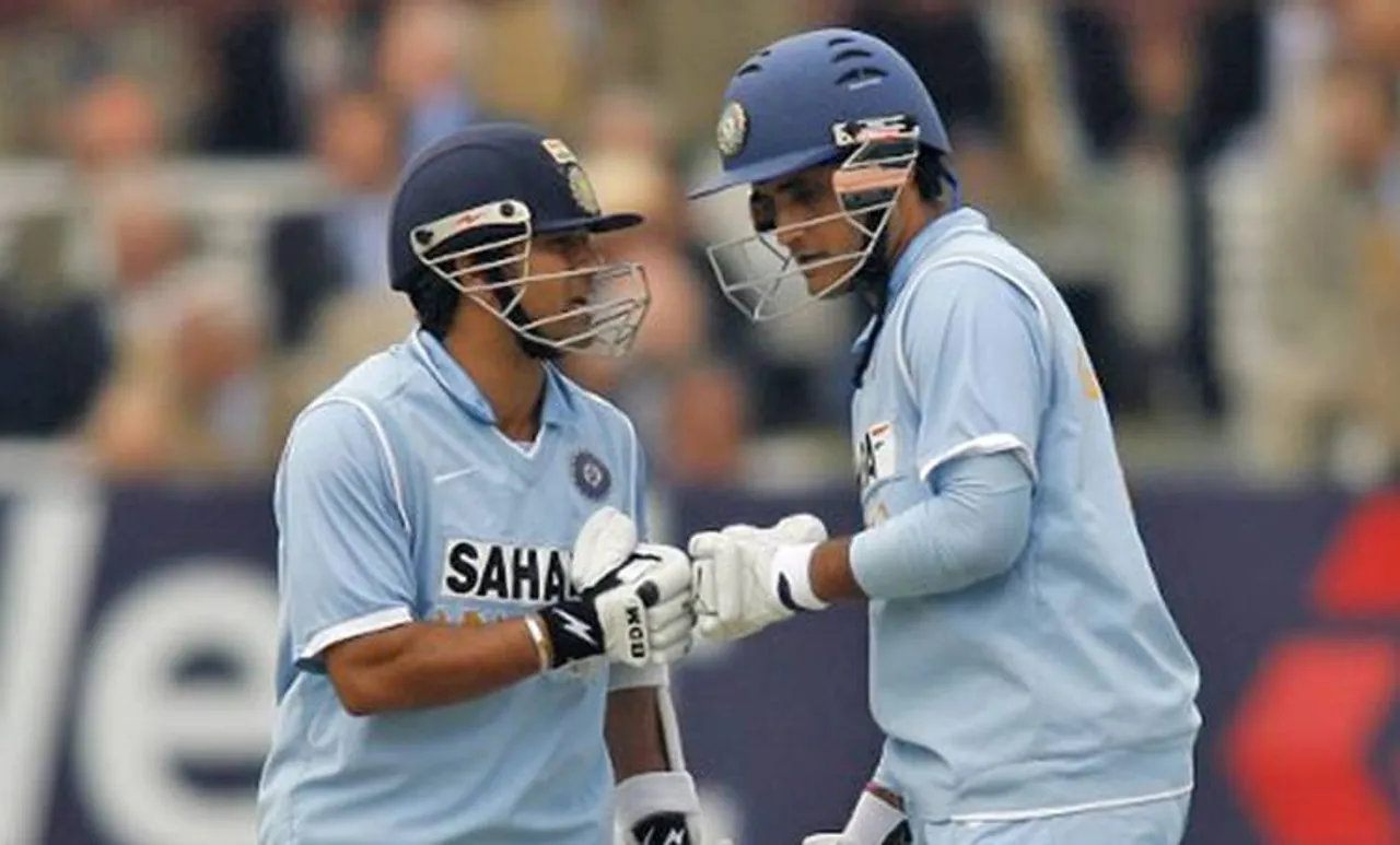 'അപ്പോള്‍ സച്ചിന്‍ എനിക്ക് അരികിലെത്തി, ഇത് ഞാന്‍ ശരിയാക്കാം എന്നു പറഞ്ഞു'; ഓര്‍മ്മ പുതുക്കി ദാദ