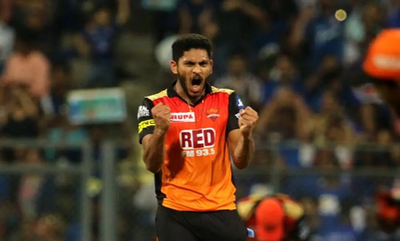 top five bowlers, india pacers, ഇന്ത്യൻ ബോളർമാർ,Navdeep Saini, നവ്ദീപ് സൈനി,Avesh Khan, ആവേഷ് ഖാൻ,Basil Thampi, ബേസിൽ തമ്പി,Sandeep Warrier,സന്ദീപ് വാര്യർ,Ishan Porel, ഇഷാൻ പോറൽ, ie malayalam, ഐഇ മലയാളം