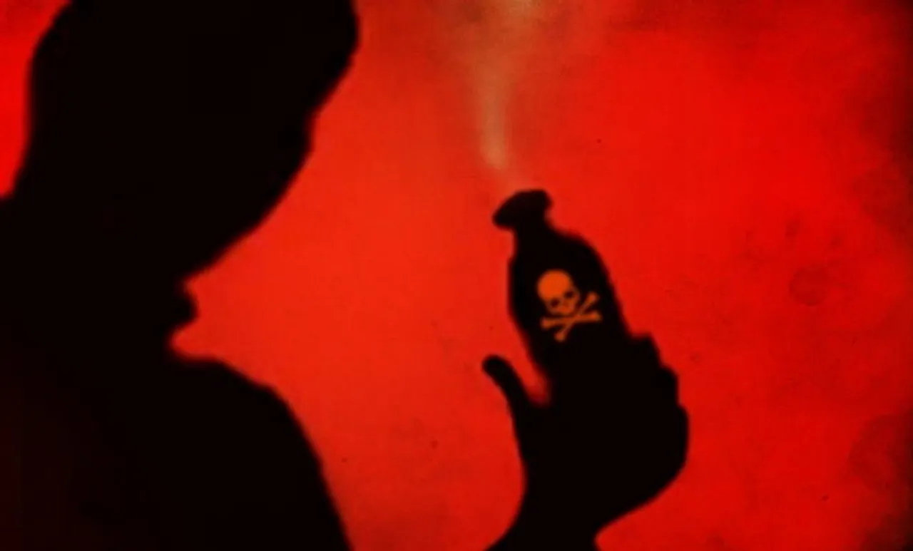 കോഴിക്കോട് ഭാര്യയ്ക്ക് നേരെ ഭര്‍ത്താവിന്റെ ആസിഡ് ആക്രമണം