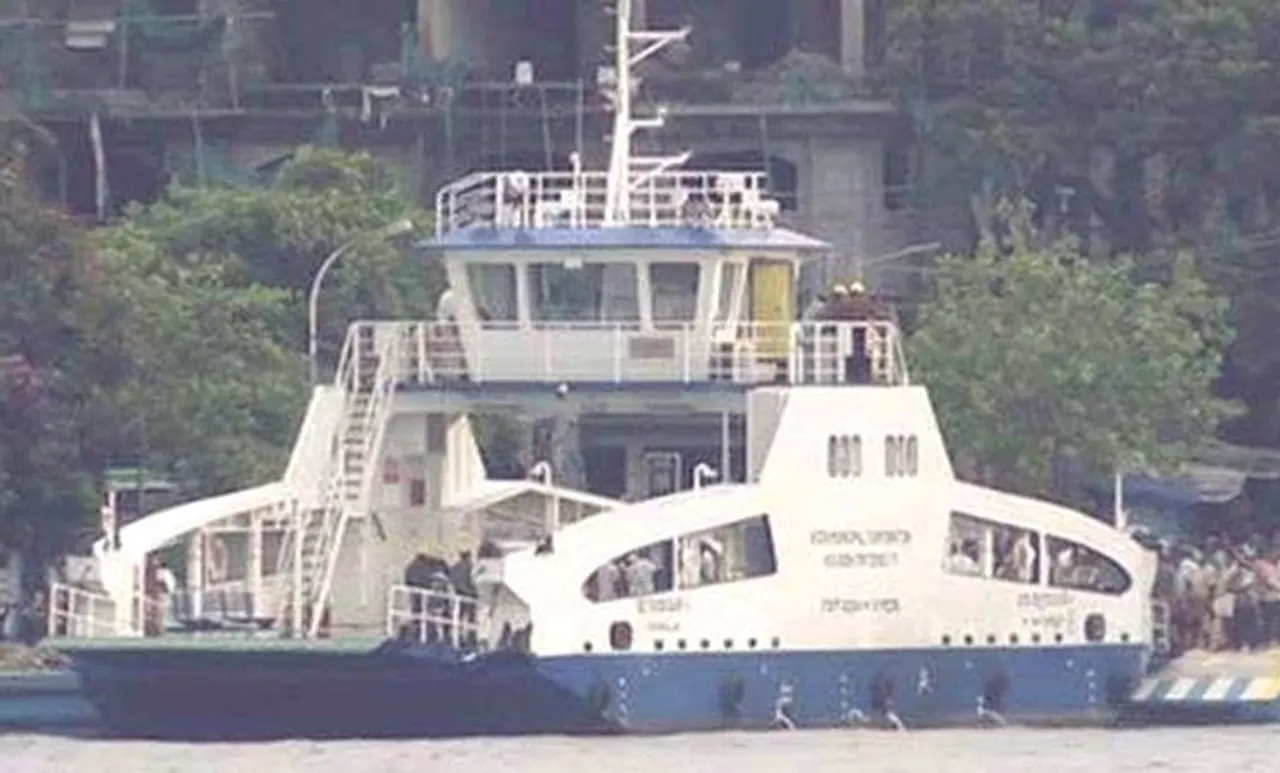 റോ റോ ജങ്കാര്‍ സര്‍വീസ്: ലൈസൻസുകളും സർട്ടിഫിക്കറ്റുകളും ഉണ്ടെന്ന് വകുപ്പുകളുടെ വിശദീകരണം