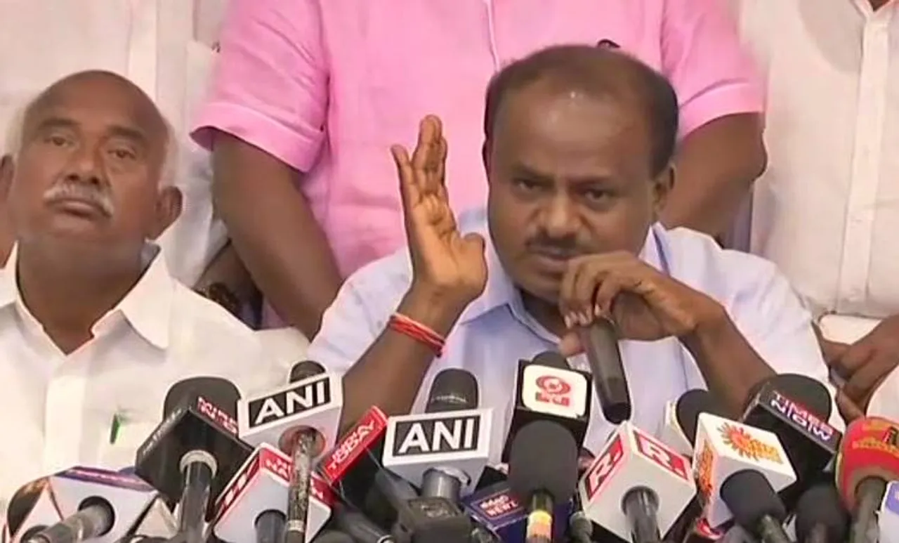 കർണാടകത്തിൽ വകുപ്പ് വടംവലി; ആത്മാഭിമാനം പണയം വച്ച് മുഖ്യമന്ത്രി സ്ഥാനത്ത് തുടരില്ലെന്ന് കുമാരസ്വാമി