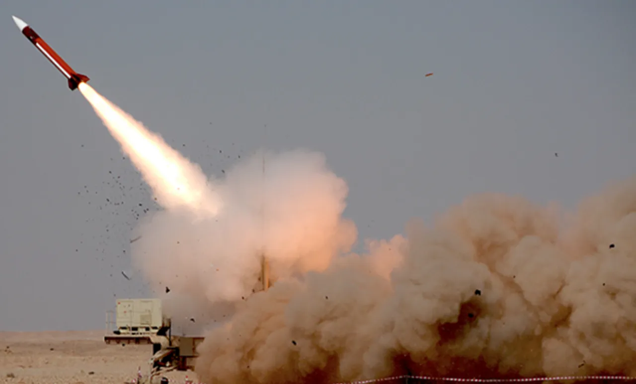 റിയാദിലേക്ക് വീണ്ടും മിസൈൽ, ലക്ഷ്യം കാണും മുമ്പേ തകർത്തു