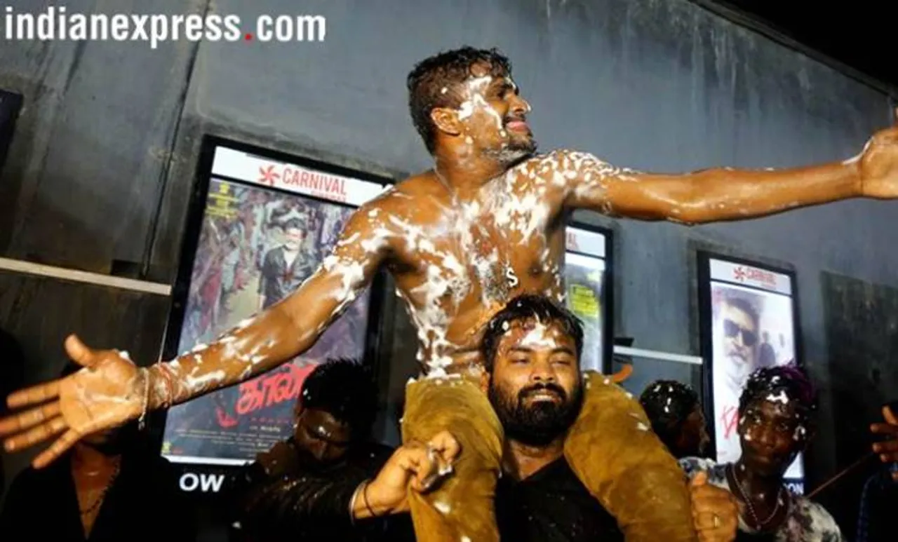 തലൈവര്‍ ദിനം ആചരിച്ച് ആരാധകര്‍: ചിത്രങ്ങള്‍