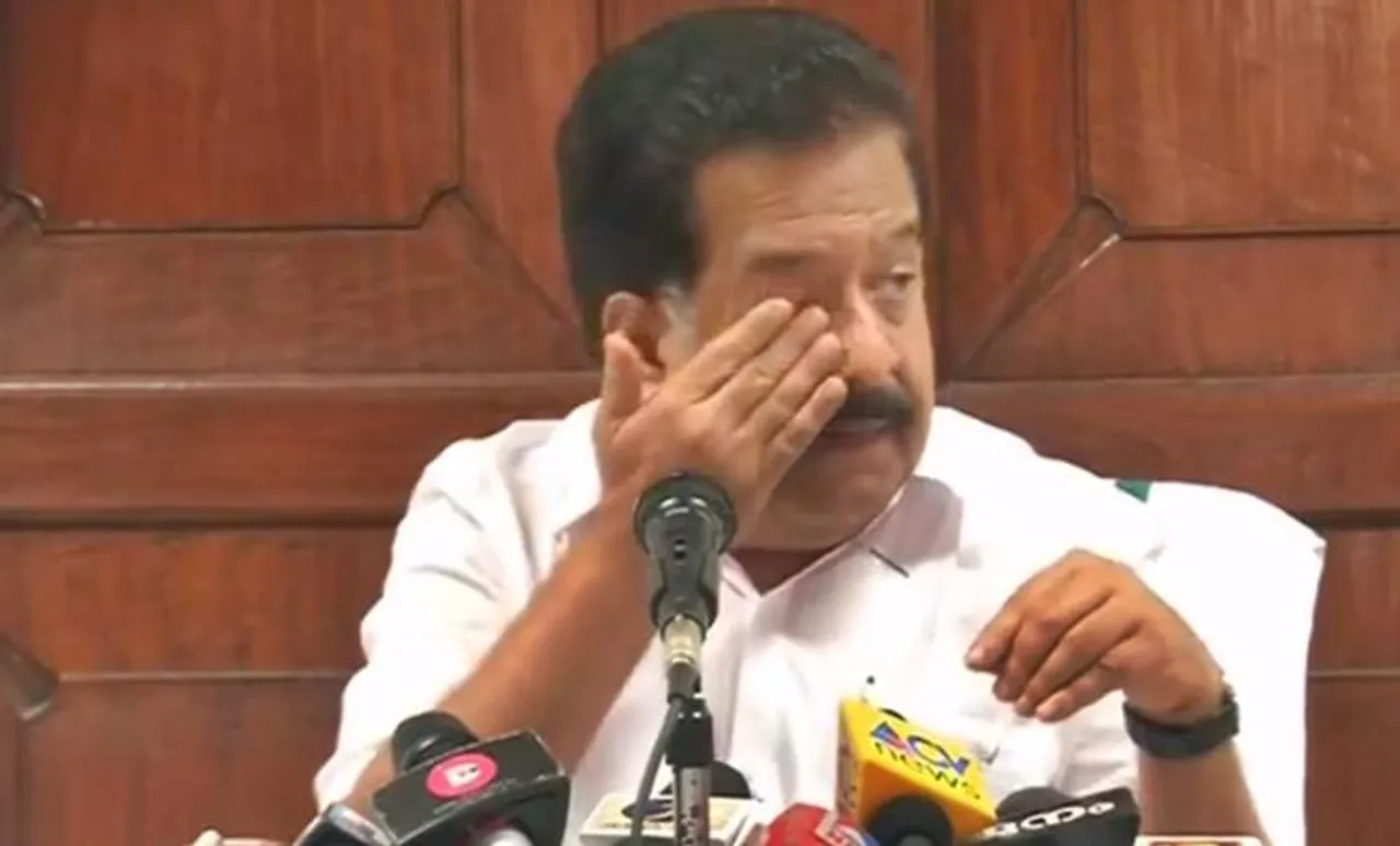 ramesh chennithala, kerala police, porali shaji, cyber communal, ie malayalam, രമേശ് ചെന്നിത്തല, പോരാളി ഷാജി, കേരളാ പൊലീസ്, ഐഇ മലയാളം
