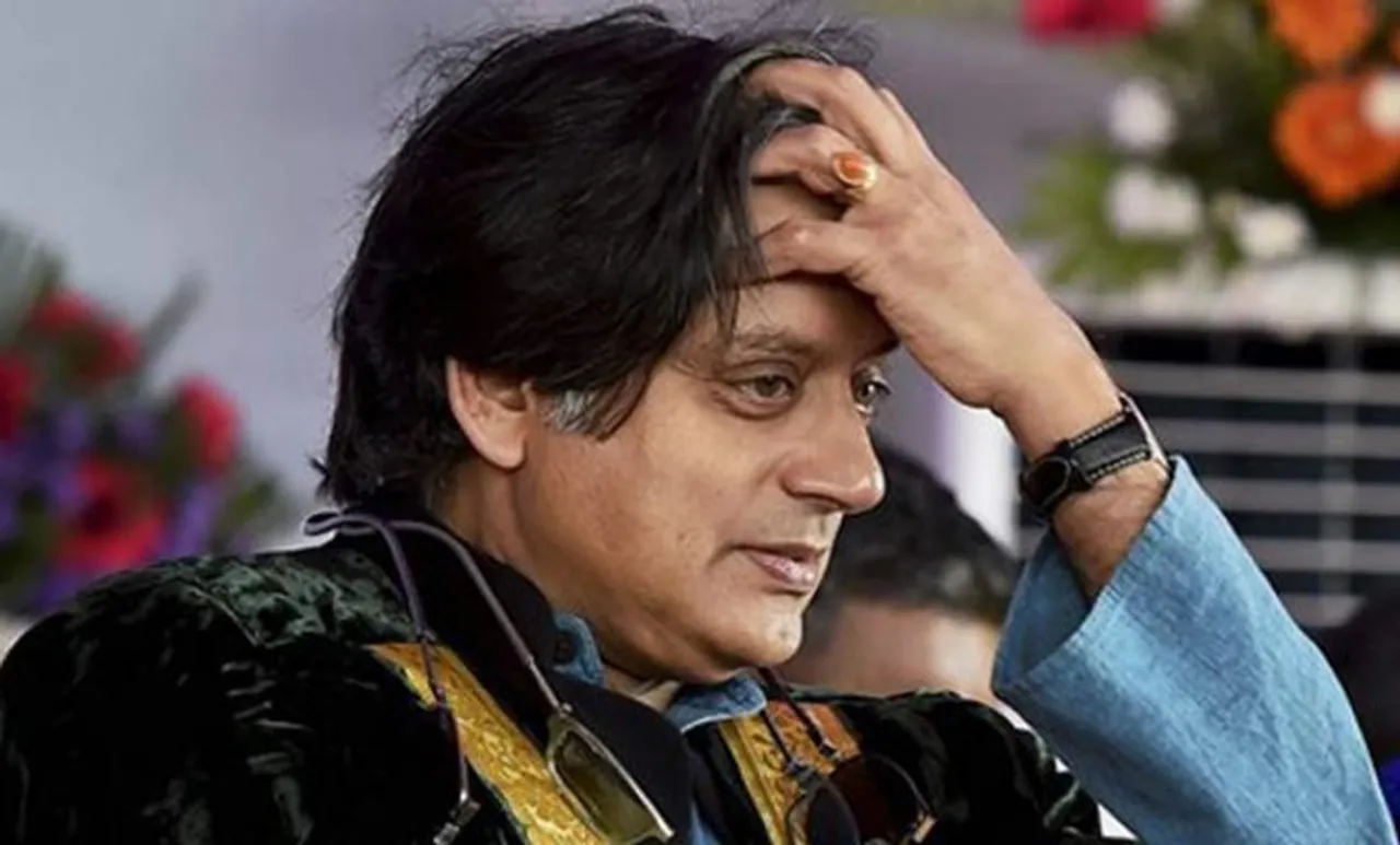 ഇന്നലെ നാക്കുളുക്കിയെങ്കില്‍ ഇന്നത്തെ വാക്ക് വായിച്ചാല്‍ ശ്വാസം മുട്ടും; വീണ്ടും ഡിക്ഷണറി തുറന്ന് തരൂര്‍