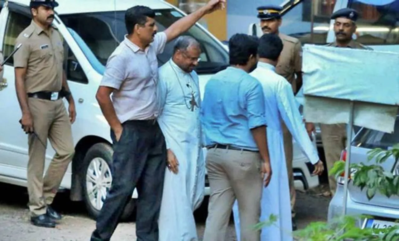 കന്യാസ്ത്രീയെ പീഡിപ്പിച്ച കേസ്: പ്രതിപ്പട്ടികയിൽ നിന്ന് ഒഴിവാക്കണമെന്ന് ആവശ്യപ്പെട്ട് ഫ്രാങ്കോ മുളയ്ക്കൽ സുപ്രീംകോടതിയിൽ