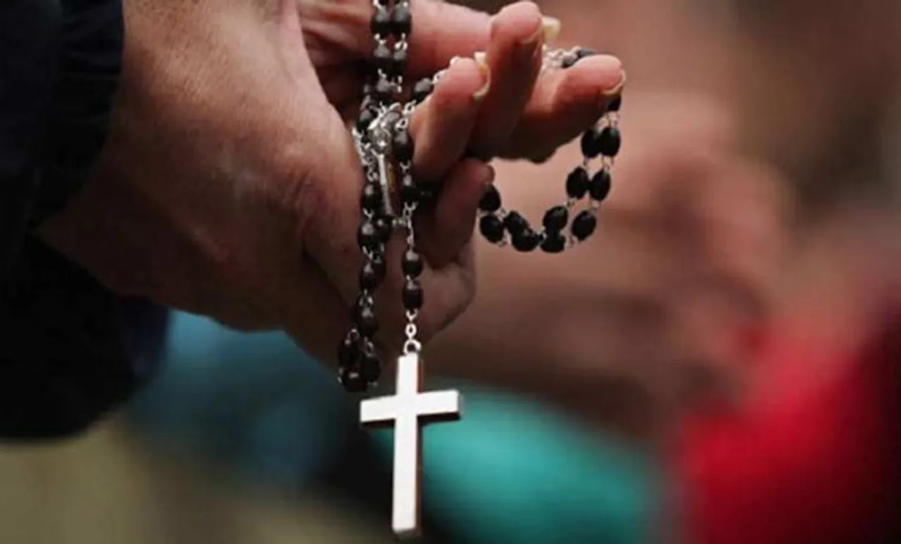 'അവര്‍ സഭാശത്രു, തെളിവുണ്ടെങ്കില്‍ എന്തുകൊണ്ട് കാണിച്ചില്ല'; മലക്കം മറിഞ്ഞ് കന്യാസ്ത്രീയുടെ ഇടവക വികാരി