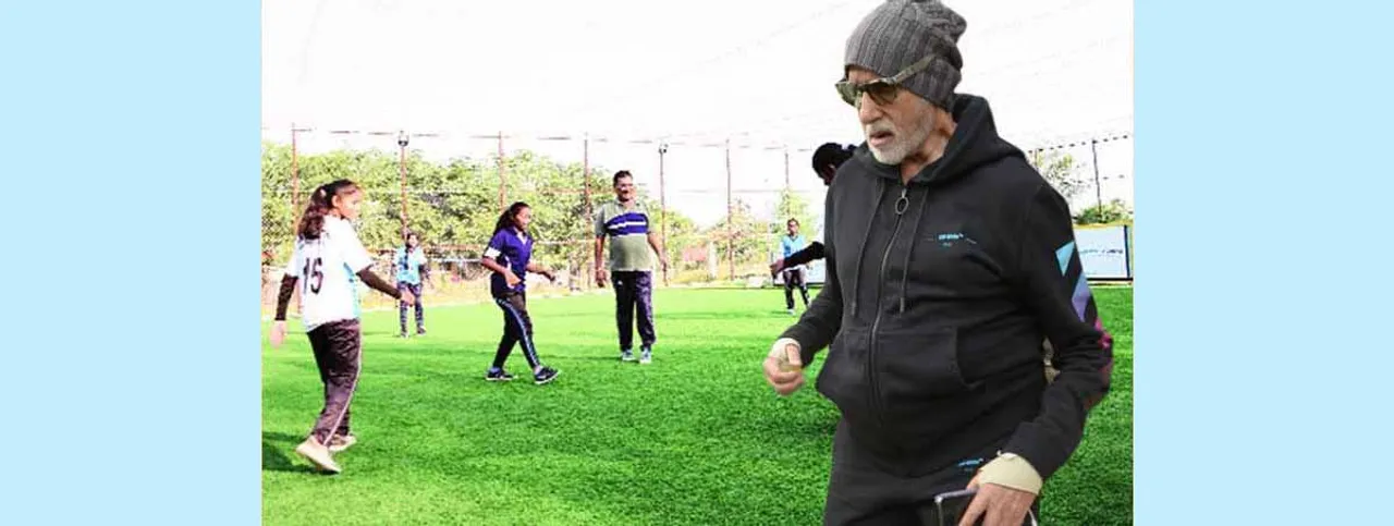ഫുട്ബോളറിയാത്ത ഒരാൾ, സോക്കർ ഗുരുവായി മാറിയ കഥ: നായകന്‍ അമിതാഭ് ബച്ചന്‍