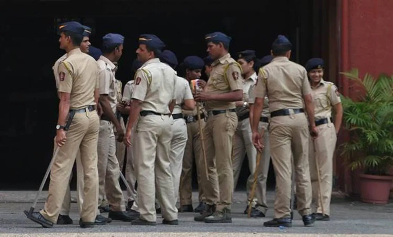 maharashtra Sunday Mass attack, maharashtra christians attack, christians attacked, kolhapur sunday mass attack, mumbai christian gathering attack, maharashtra christian prayer meeting, mumbai police