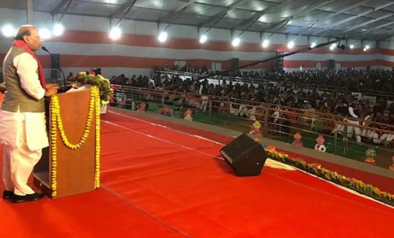 'രാമക്ഷേത്രം നിര്‍മ്മിച്ചില്ലെങ്കില്‍ വോട്ടും തരില്ല'; പ്രതിഷേധക്കാര്‍ രാജ്നാഥ് സിങ്ങിന്റെ പ്രസംഗം തടസ്സപ്പെടുത്തി