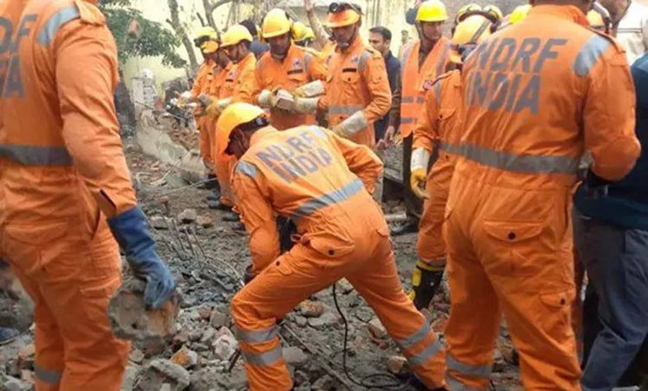 ഹരിയാനയില്‍ കെട്ടിടം തകര്‍ന്ന് വീണ് ആറ് പേര്‍ മരിച്ചു; രണ്ട് പേരെ കാണാതായി