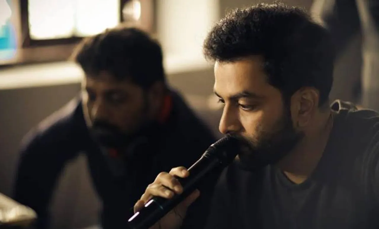 lucifer teaser, ലൂസിഫർ ടീസർ, Mohanlal, Lucifer, മോഹൻലാൽ, പൃഥ്വിരാജ്, Manju warrier, Prithviraj, mumbai, Bandra Worli Sea Link, പുതിയ ചിത്രം, സിനിമ, Entertainment, സിനിമാ വാര്‍ത്ത, ഫിലിം ന്യൂസ്, Film News, കേരള ന്യൂസ്, കേരള വാര്‍ത്ത, Kerala News, മലയാളം ന്യൂസ്, മലയാളം വാര്‍ത്ത, Malayalam News, Breaking News, പ്രധാന വാര്‍ത്തകള്‍, ഐ ഇ മലയാളം, iemalayalam, indian express malayalam, ഐഇ മലയാളം