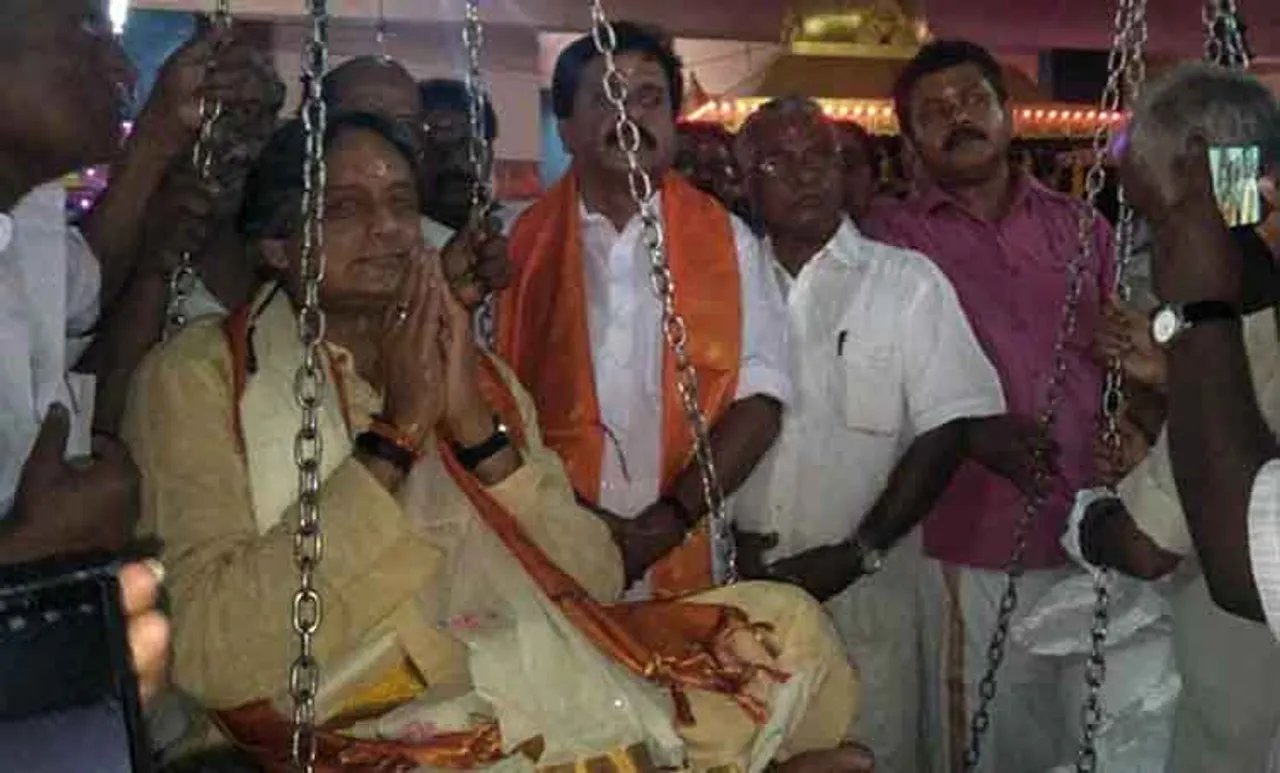 dr shashi tharoor injured, Shashi Tharoor, ശശി തരൂര്‍ Lok Sabha Election 2019, ലോക്സഭാ തിരഞ്ഞെടുപ്പ് 2019 Injured, പരുക്ക്, Lok Sabha Election 2019, ലോക്സഭാ തിരഞ്ഞെടുപ്പ് 2019 Shashi Tharoor, ശശി തരൂര്‍ Trivandrum, തിരുവനന്തപുരം