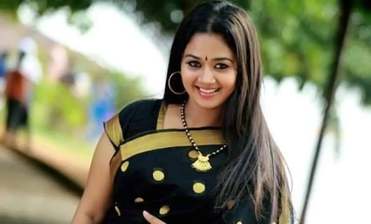 Sharanya Sasi, Saranya Sasi, ശരണ്യ ശശി, Sharanya cancer, Sharanya Cancer treatment, ശരണ്യ കാൻസർ ചികിത്സ, Seema G Nair, സീമ ജി നായർ