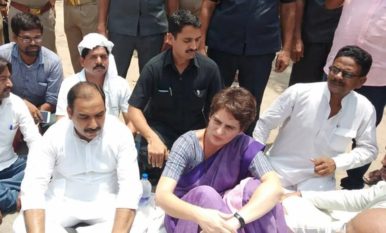 Priyanka Gandhi detained by Police UP