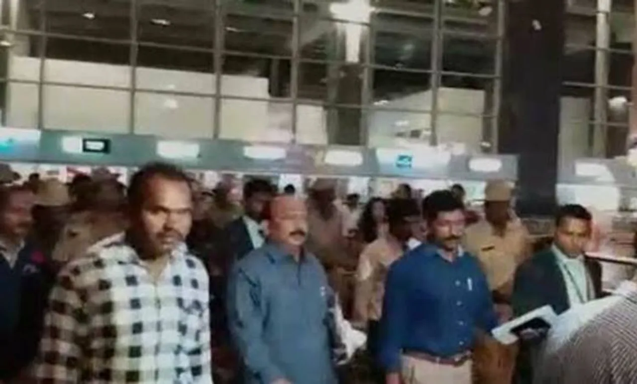 കോടികളുടെ തട്ടിപ്പ്; കോണ്‍ഗ്രസ് വിമത എംഎല്‍എയെ പിടികൂടിയത് വിമാനത്താവളത്തില്‍ നിന്ന്