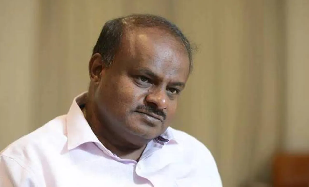'സുപ്രീം കോടതി വിധിയോ?' മാധ്യമപ്രവര്‍ത്തകരോട് മിണ്ടാതെ കുമാരസ്വാമി