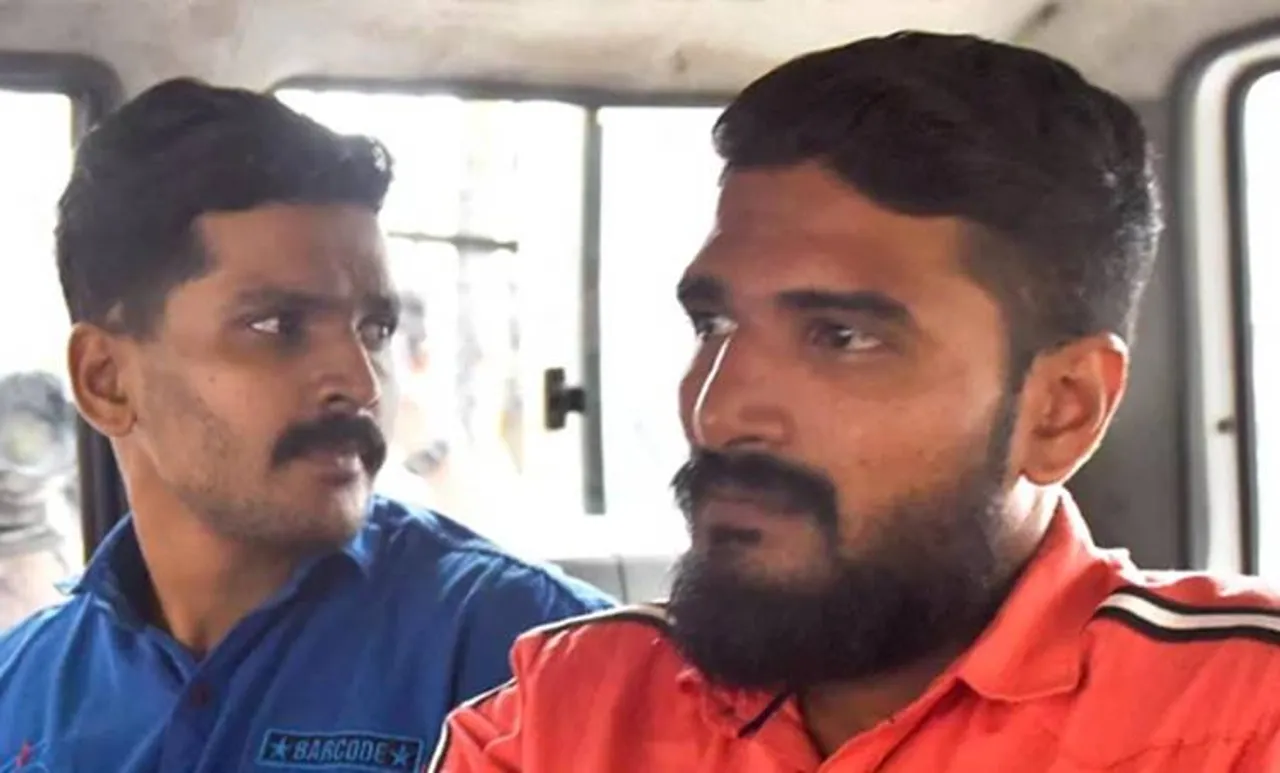 SFI, എസ്എഫ്ഐ, Attack, ആക്രമണം, university college, യൂണിവേഴ്സിറ്റി കോളേജ്, police, knife കത്തി