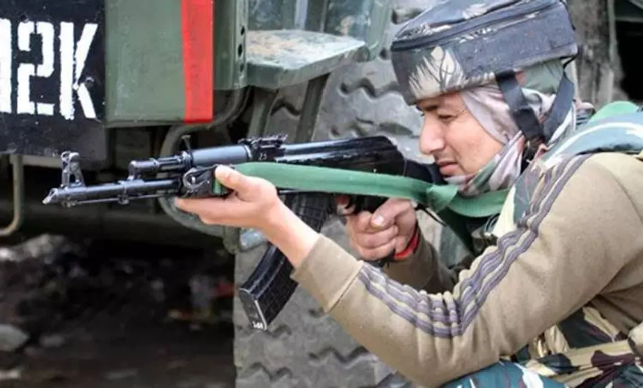 India Pakistan Kashmir,ഇന്ത്യ പാക്കിസ്ഥാന്‍ കശ്മീർ, India Pakist LoC firing, ഇന്ത്യ പാക് വെടിവെപ്പ്,Pakistan army cross firing Kashmir, Kashmir article 370, Indian Express news