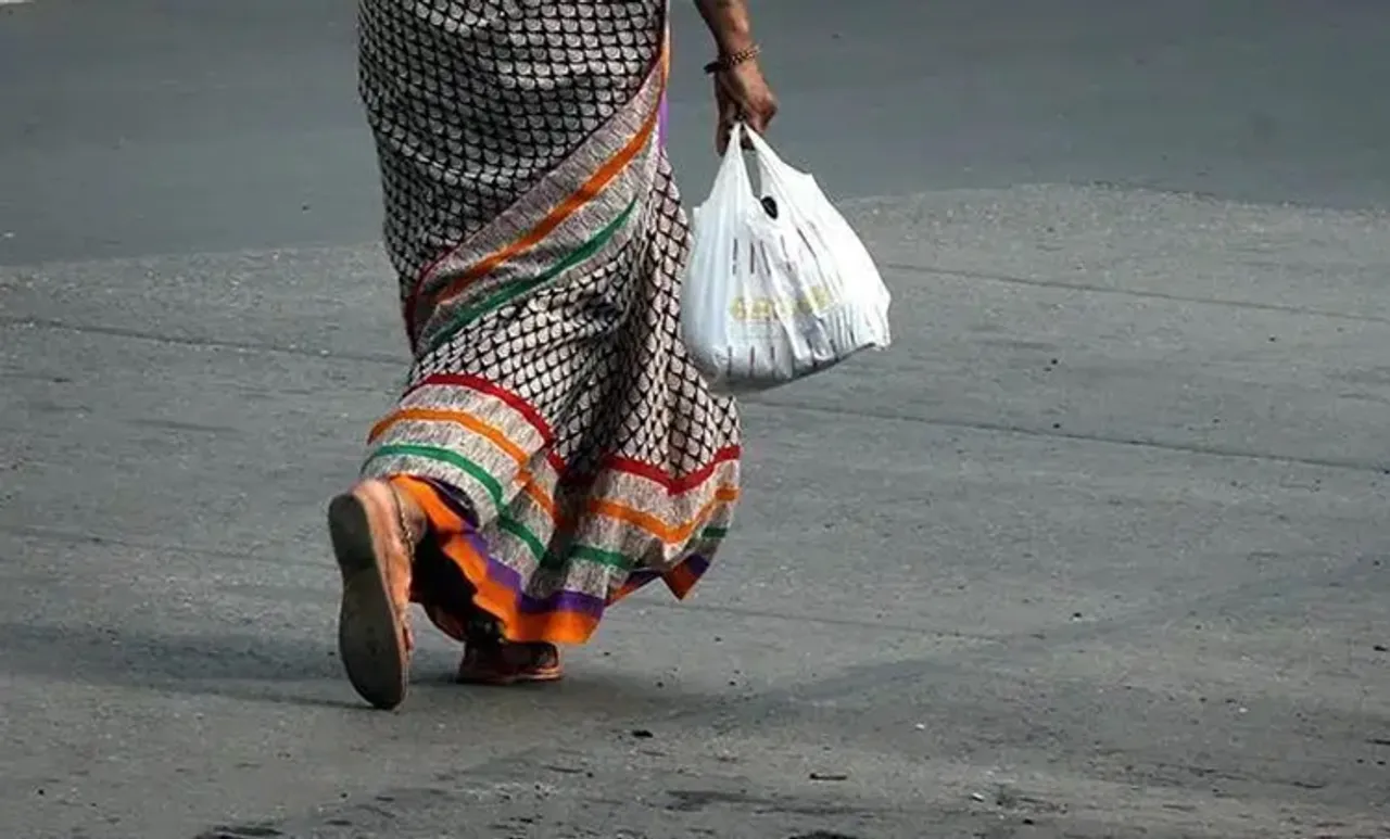 plastic ban in Kerala, use and throw plastic, പ്ലാസ്റ്റിക്, കുപ്പികൾ, കവറുകൾ, plastic bag, ie malayalam, ഐഇ മലയാളം
