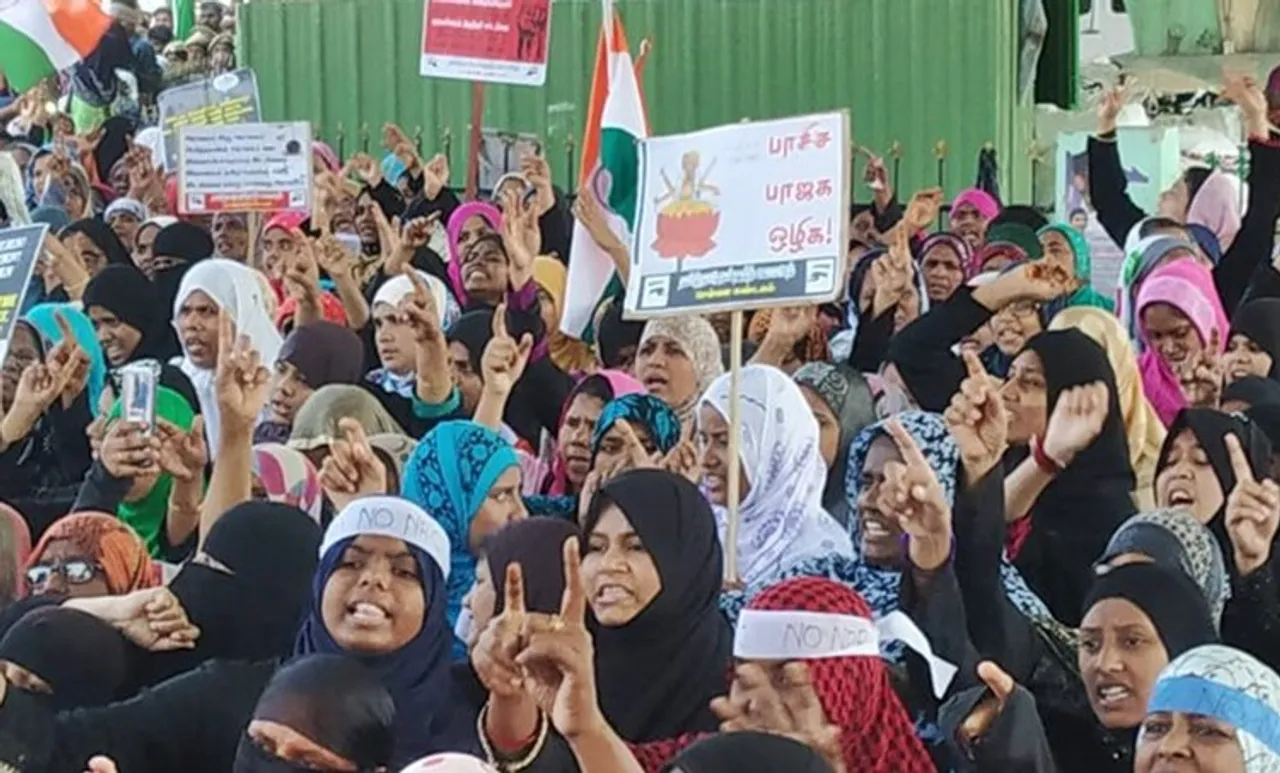 shaheen bagh model protests chennai,chennai caa protests,north chennai protests caa,caa protest chennai lathicharge,lathicharge caa protest chennai,ഷഹീൻ ബാഗ് മോഡൽ സമരം ചെന്നൈ,ചെന്നൈ സിഎഎ വിരുദ്ധ സമരം,ചെന്നൈ സമരം,വാഷർമാൻപേട്ട് സമരം, iemalayalam, ഐഇ മലയാളം