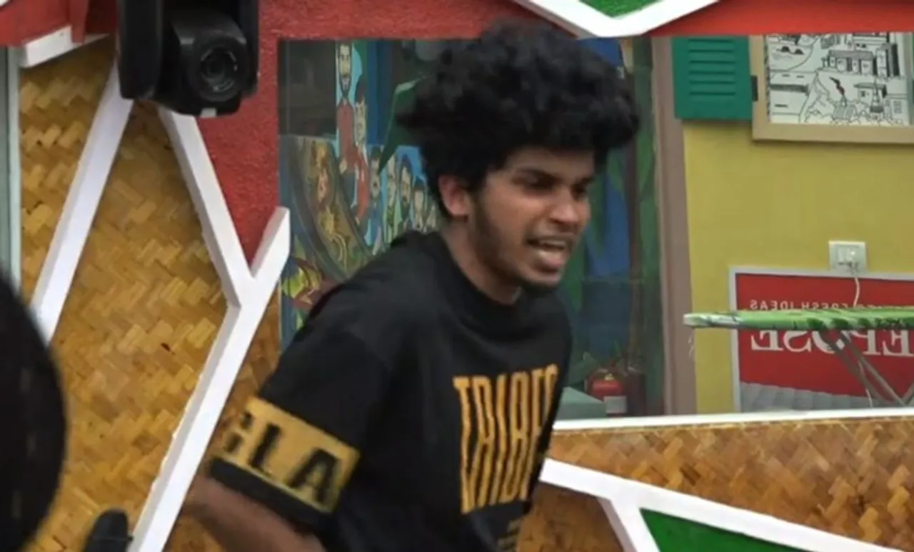 Bigg Boss Malayalam 2: വീപ്പക്കുറ്റി എടുത്തെറിഞ്ഞ് ഫുക്രു; തളയ്‌ക്കാൻ സാധിക്കാതെ ബിഗ് ബോസ് വീട്ടിലെ അംഗങ്ങൾ
