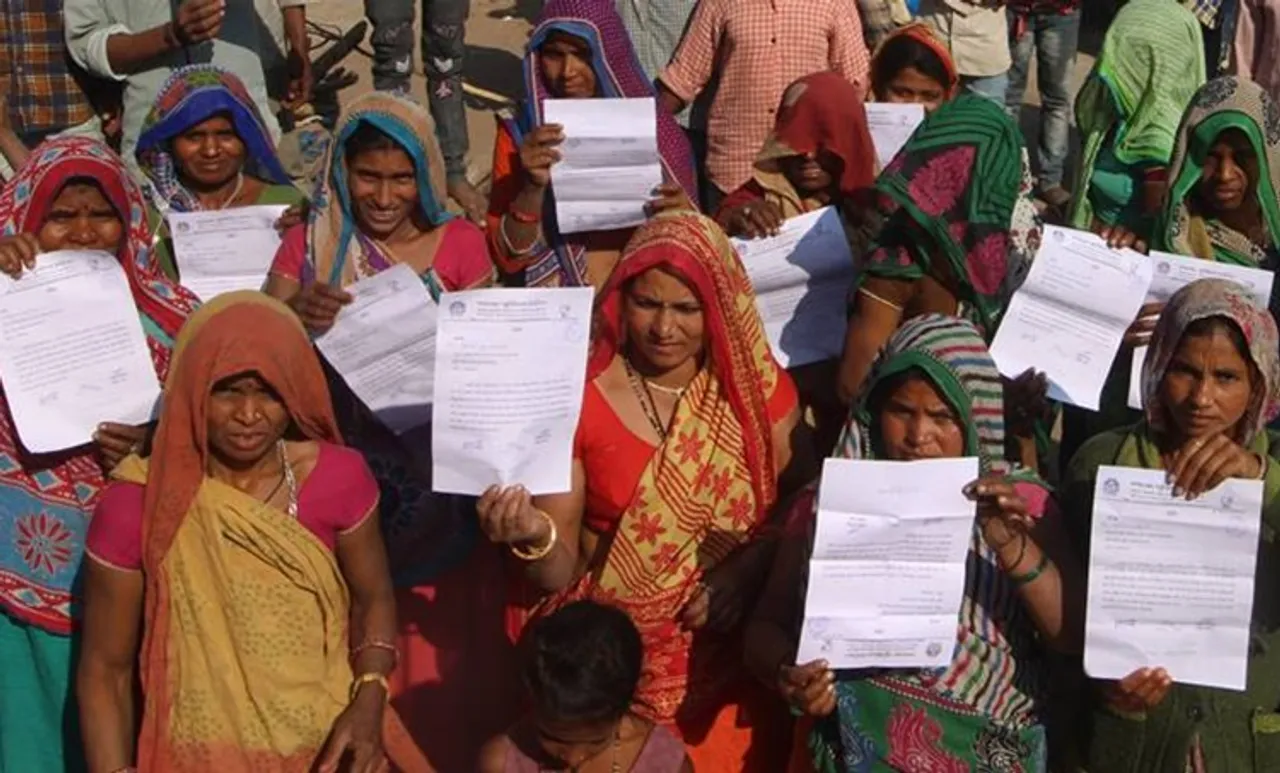 donald trump, ഡോണൾഡ് ട്രംപ്, donald trump india visit, ഡോണൾഡ് ട്രംപിന്റെ ഇന്ത്യാ സന്ദർശനം, slum dwellers eviction, donald trump in india, donald trump gujarat visit, donald trump gujarat slum, indian express, iemalayalam, ഐഇ മലയാളം