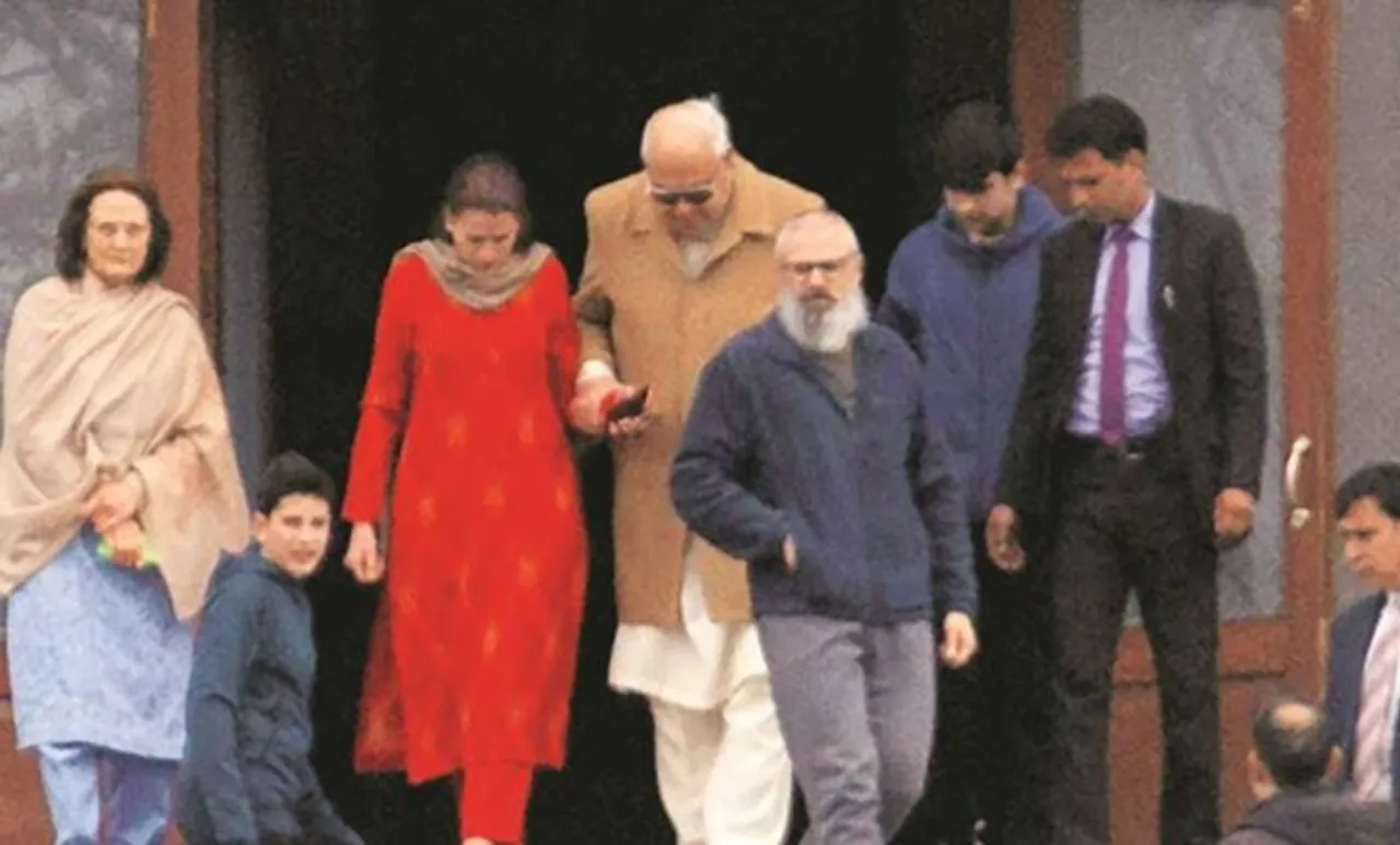 , jammu and kashmir, omar abdullah, ജമ്മു കശ്മീർ, ഒമർ അബ്ദുല്ല, ഐഇ മലയാളം