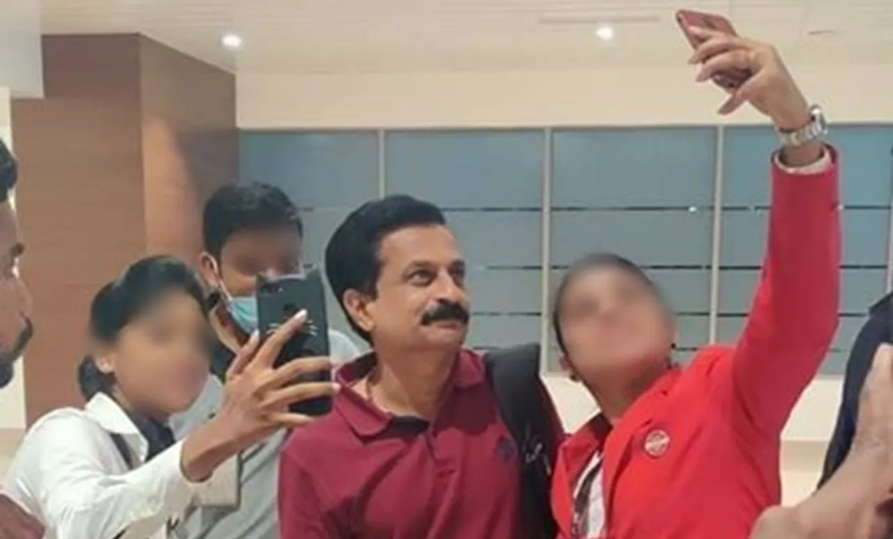 രജിത് കുമാറിനെ സ്വീകരിക്കാൻ വിമാനത്താവളത്തിൽ എത്തിയവർക്കെതിരെ കേസെടുത്തു