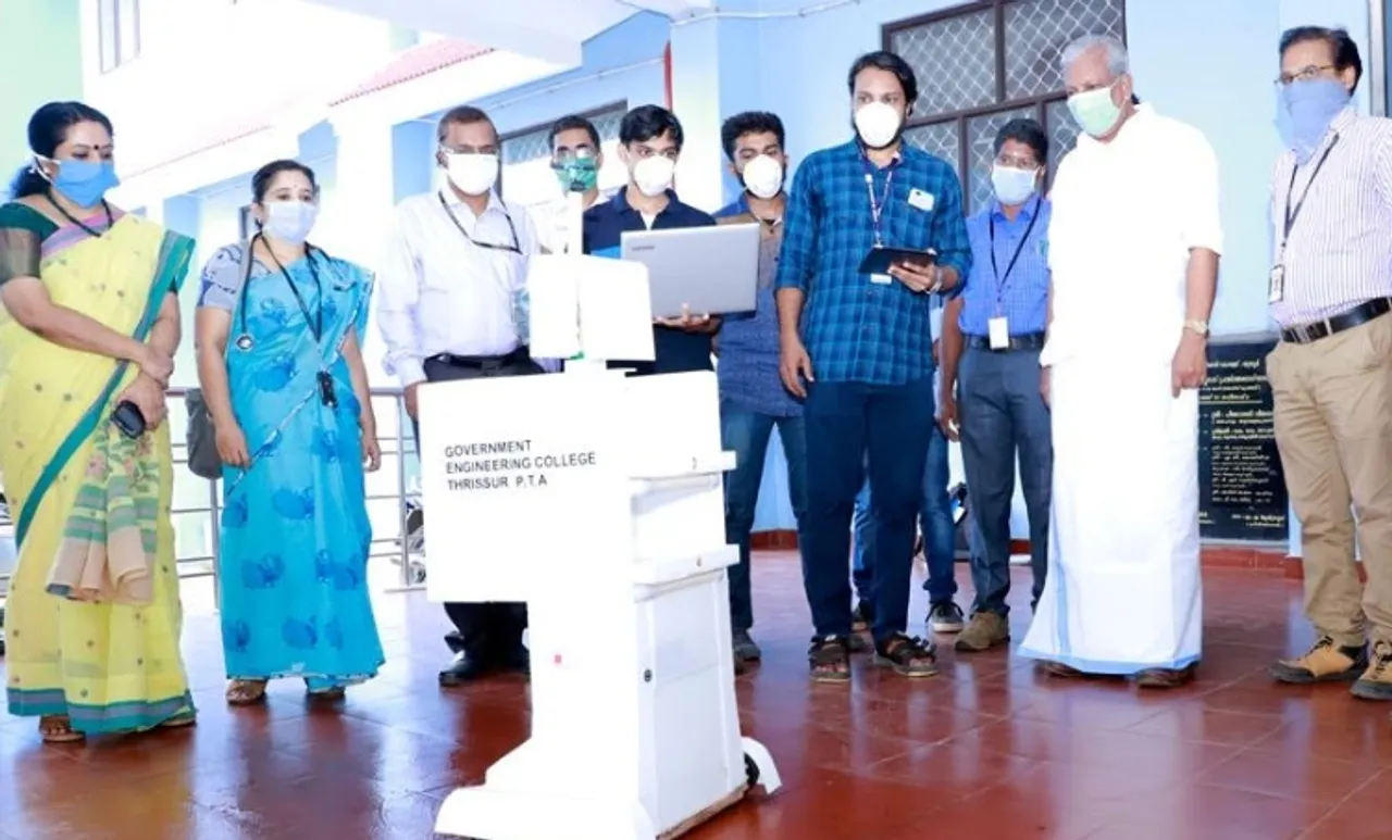 robots in covid treatment, കോവിഡ്-19 വാര്‍ഡുകളില്‍ റോബോട്ട്, sanitizer kunjappan robot, സാനിറ്റൈസര്‍ കുഞ്ഞപ്പന്‍, thrissur medical college, തൃശൂര്‍ മെഡിക്കല്‍ കോളെജ്‌, thrissur engineering college, തൃശൂര്‍ എഞ്ചിനീയറിങ് കോളെജ്‌, fab lab, ഫാബ് ലാബ്‌, ഐഇമലയാളം, iemalayalam