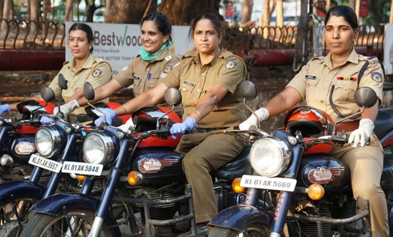 പട്രോളിങ്ങിന് വനിതാ ബുള്ളറ്റ് ടീമുമായി കേരള പൊലീസ്‌