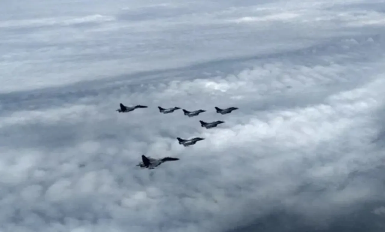 റഫാൽ ഇന്ത്യൻ മണ്ണിൽ, സൈനിക ചരിത്രത്തിൽ പുതുയുഗം; ചിത്രങ്ങൾ